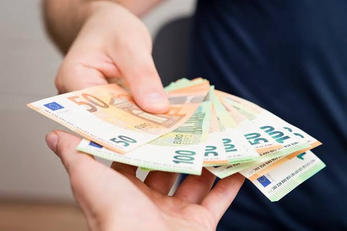Kreditangebot zu einem Zinssatz von 3 % pro Jahr
